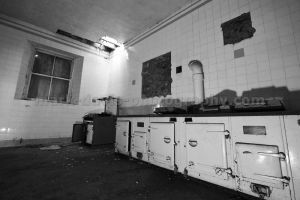kitchen sm.jpg
